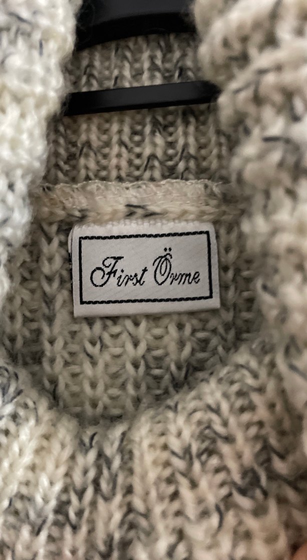 Gri Örgü Boğazlı Kolsuz Kadın Kazak - Görsel 2