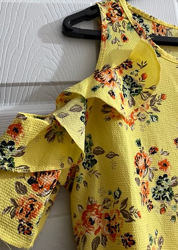 Sarı Çiçekli Fırfırlı Bohem Bluz - Görsel 4