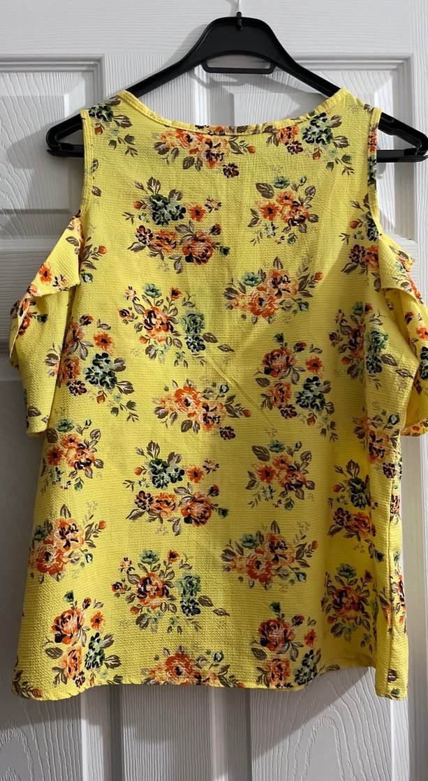 Sarı Çiçekli Fırfırlı Bohem Bluz - Görsel 3