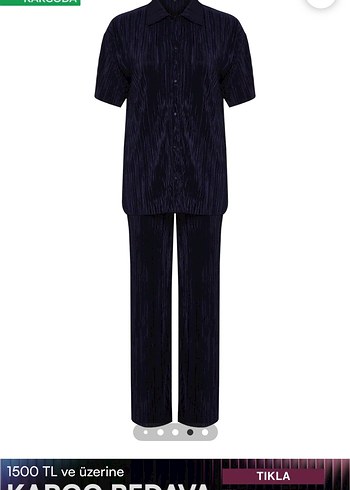 Lacivert V Yaka Piliseli Kadın Takım - Görsel 5