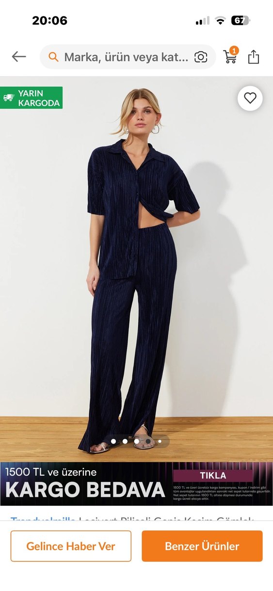 Lacivert V Yaka Piliseli Kadın Takım - Görsel 3