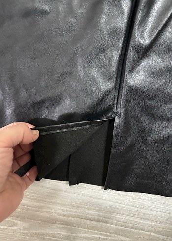 Siyah Deri Fermuarlı kalem etek - Görsel 3