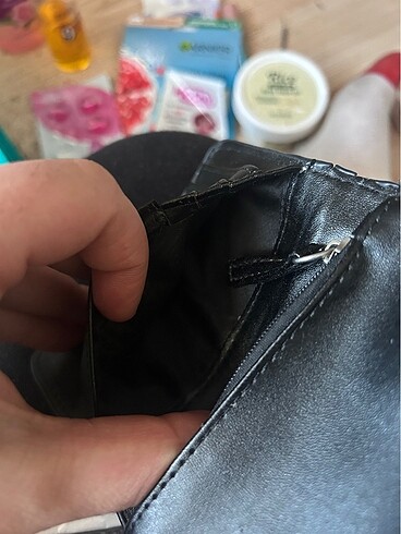 Beden siyah Renk Bershka kartlık