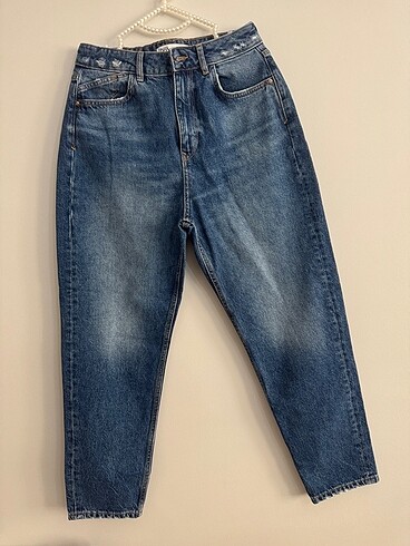 zara mom jeans