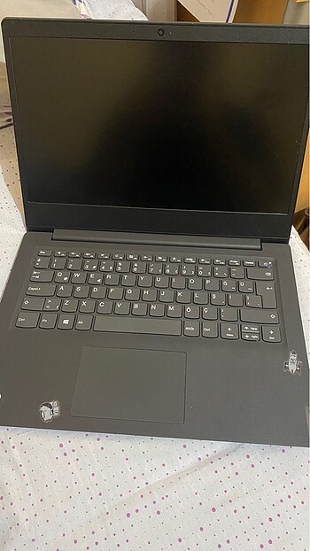 lenovo v14 82c2006btx (garantisi devam)