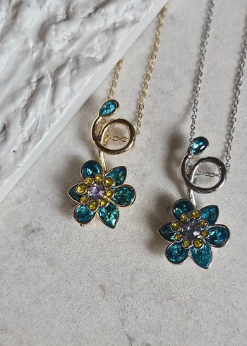 Renkli Payetli Çiçek Desenli Mini Kolye ( Swarovski model ) - Görsel 5