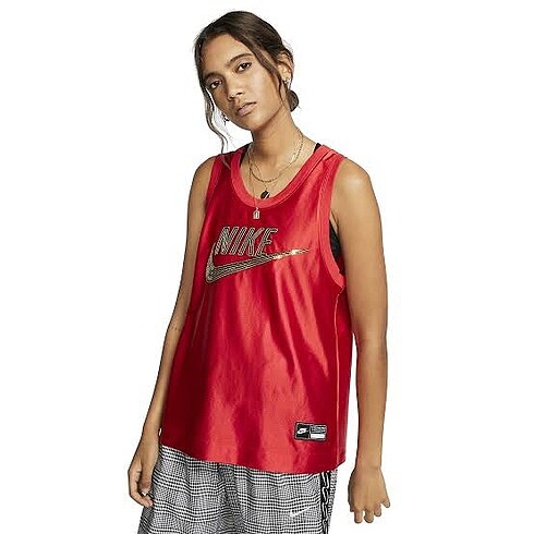 Nike üst