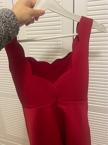 Kırmızı elbise - Görsel 8
