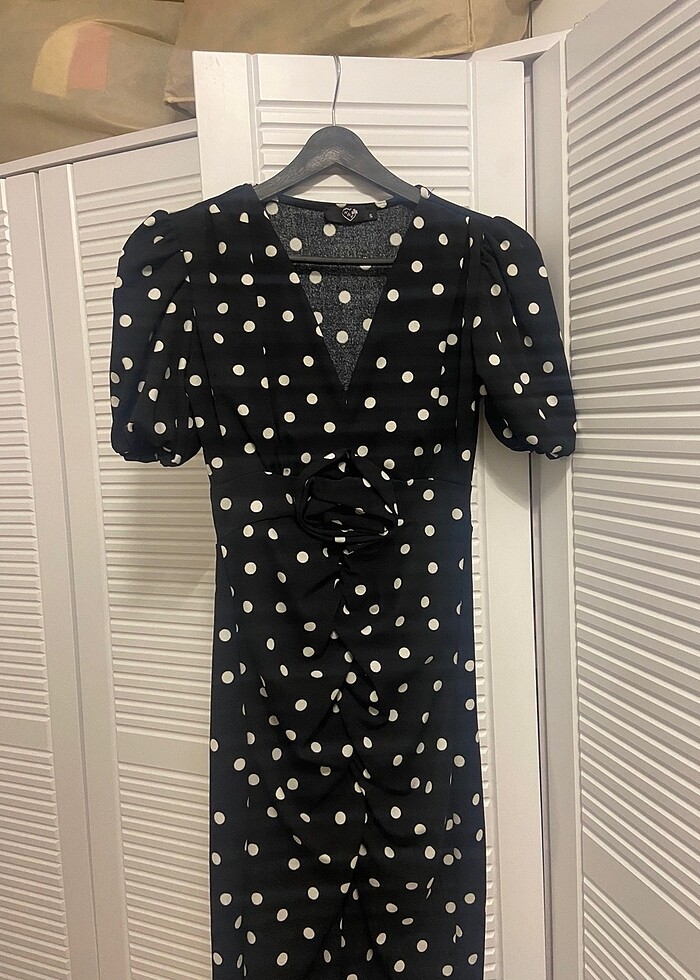 Elbise üste oturan - Görsel 4