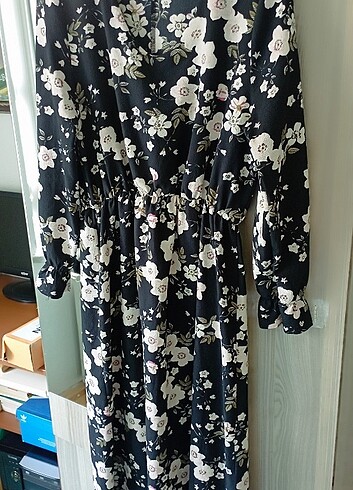 Uzun çiçekli elbise  - Görsel 3