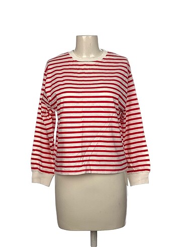 Zara Sweatshirt %70 İndirimli.