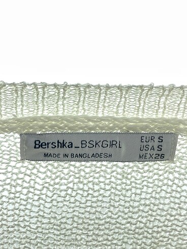 s Beden beyaz Renk Bershka Bluz %70 İndirimli.