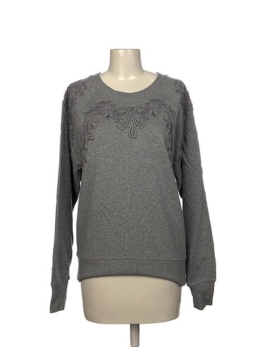 Diğer T-shirt %70 İndirimli.