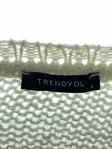 l Beden beyaz Renk Trendyol & Milla Kazak / Triko %70 İndirimli.