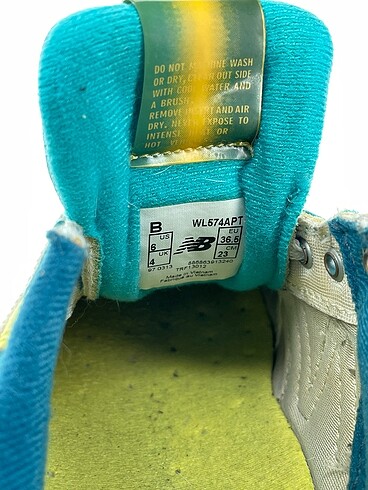 36 Beden çeşitli Renk New Balance Spor Ayakkabı %70 İndirimli.