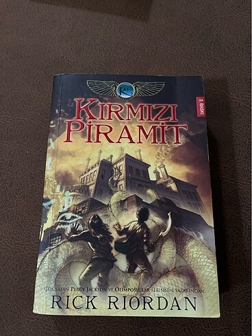 Doğan Egmont Kırmızı Piramit