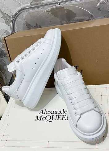 38 Beden ALEXANDER MCQUEEN BEYAZ SPECİAL