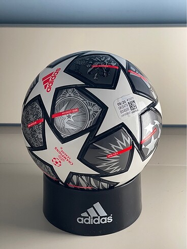 adidas istanbul 2021 özel mini top koleksiyonluk