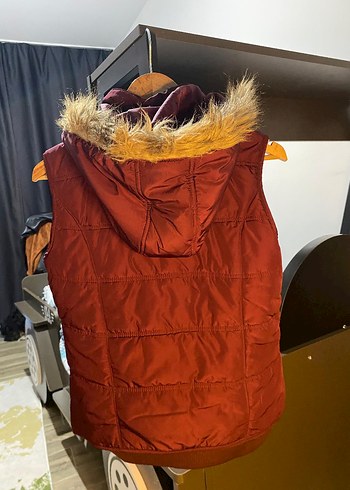 Bordo Fermuarlı Kapüşonlu Kadın Yelek - Görsel 2