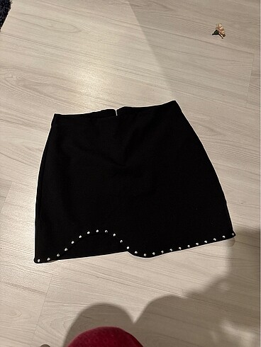 Zara siyah şık mini etek