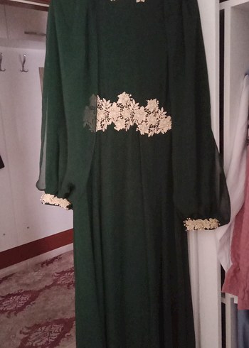 Uzun Kollu Yeşil Nakışlı Vintage Abiye