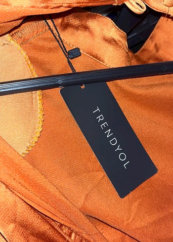 Turuncu Mini V boğazlı Elbise - Görsel 7