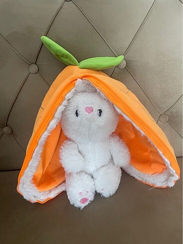 Peluş tavşan havuç oyuncak