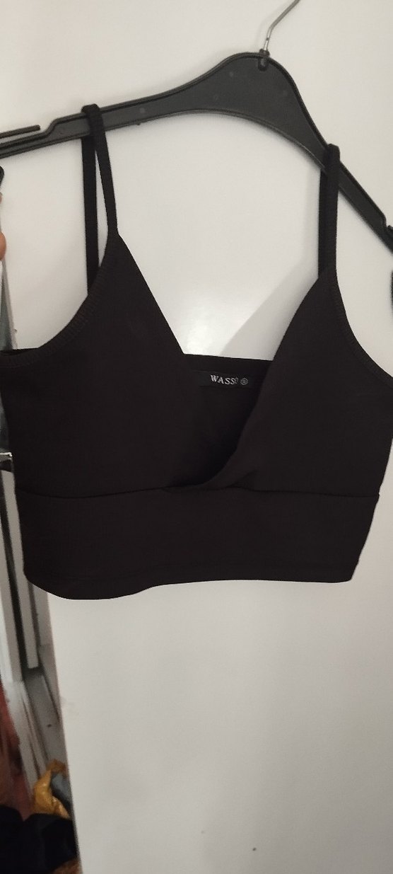 Siyah crop - Görsel 3