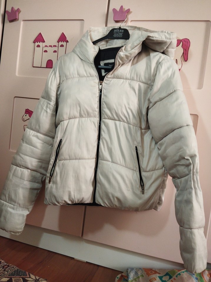 Bershka beyaz sisme mont - Görsel 3