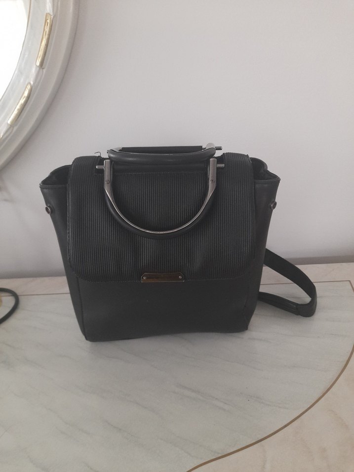 Siyah Deri Tokalı Kadın Çanta - Görsel 3