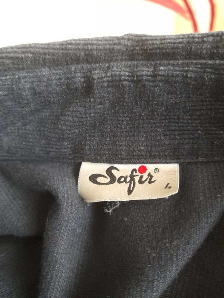 Siyah Düğmeli Uzun kollu.kadife. - Görsel 4