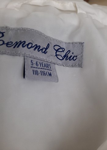 5 Yaş Beden Kız Çocuk Beyaz Düğmeli Yelek
