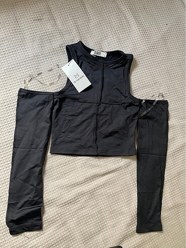 H&M Omzu açık bluz body