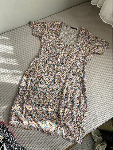 Çiçekli mini elbise