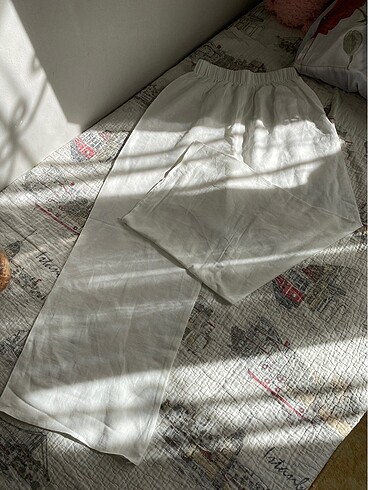 Bershka Beyaz bol paça Keten pantolon