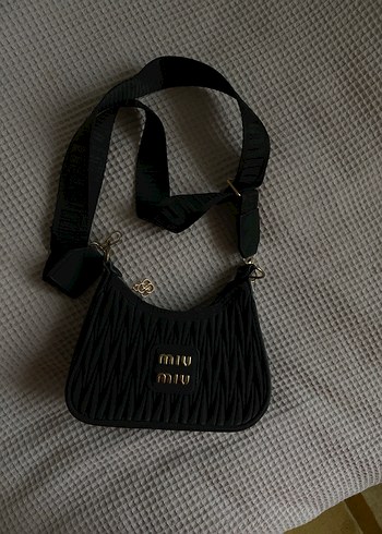 Miu Miu Siyah Nakışlı Kadın Çanta - Görsel 4