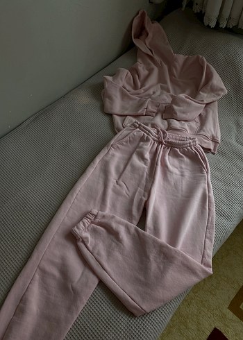 Bershka muadili Pembe Eşofman takımı - Görsel 2