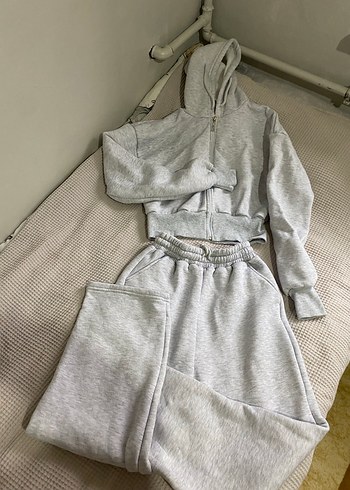 Gri eşofman takımı - Görsel 4