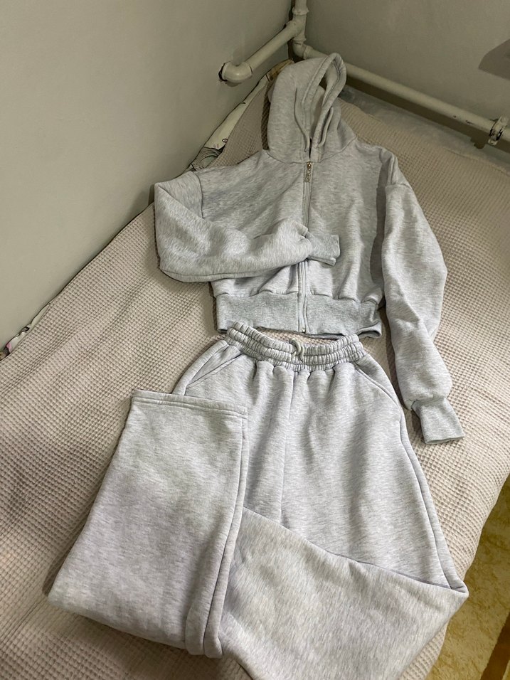Gri eşofman takımı - Görsel 4