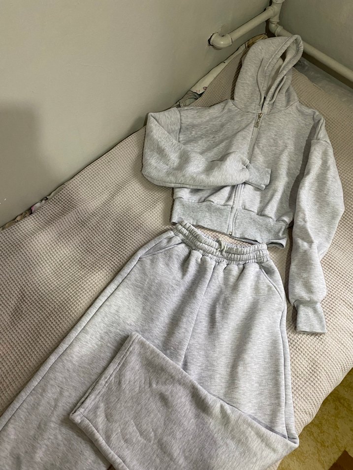 Gri eşofman takımı - Görsel 3