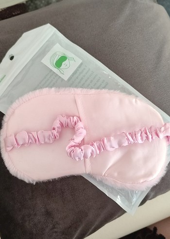 Diğer Peluş Detaylı Pastel Uyku Maskesi