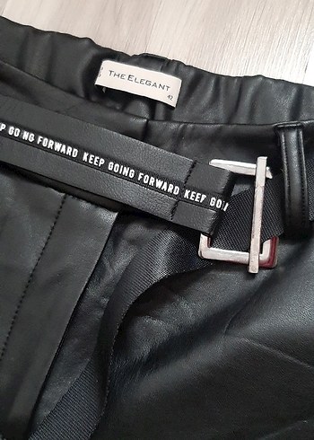 Kadın Siyah Deri Kemerli Mini Şort - Görsel 5