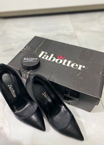 Jabotter Efsanevi Jabotter Kylie model dekolte kesim stiletto.