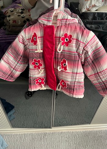 Çiçekli Pembe Kapüşonlu Kız Mont - Görsel 3