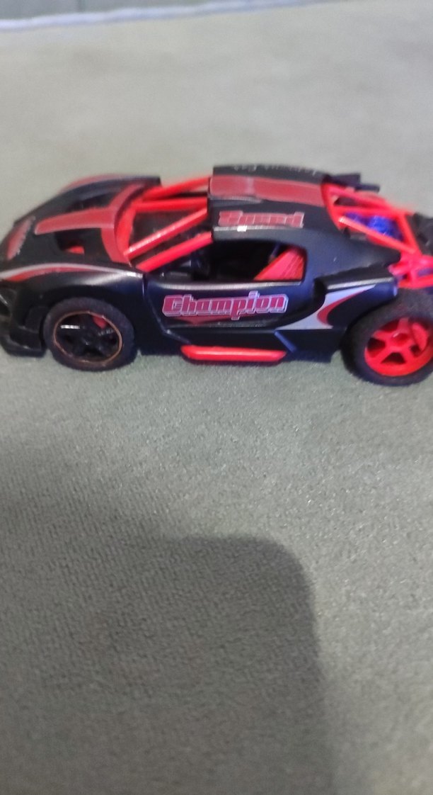 Kırmızı-Siyah Yarış Oyuncak Arabası - Görsel 2