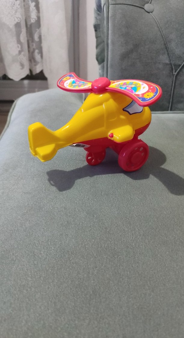 Renkli Sarı Oyuncak Uçak - Görsel 2