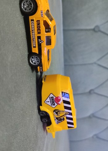 Sarı Renkli Oyuncak İnşaat Aracı - Görsel 2