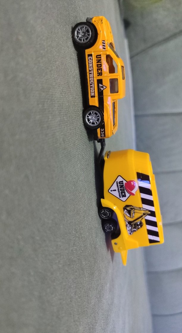 Sarı Renkli Oyuncak İnşaat Aracı - Görsel 3