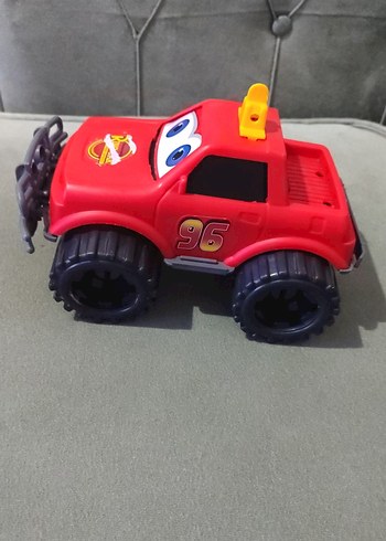 Kırmızı Renkli Oyuncak Araba - Görsel 3