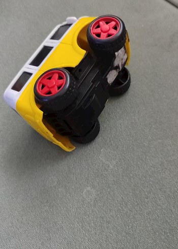 Sarı Minyatür Oyuncak Araba - Görsel 3